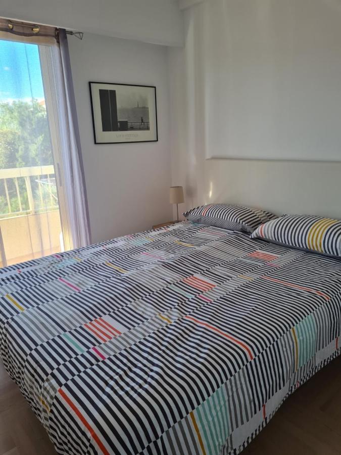 2P Entierement Climatise I Bien Insonorise I Wifi I A 300 M De La Mer I Restaurants Commerces Et Transports A 5Mn A Pied I Ideal 2 Personnes I Possibilite 4 Avec Canape Lit De Qualite I Tres Belle Douche Cagnes-sur-Mer Eksteriør bilde